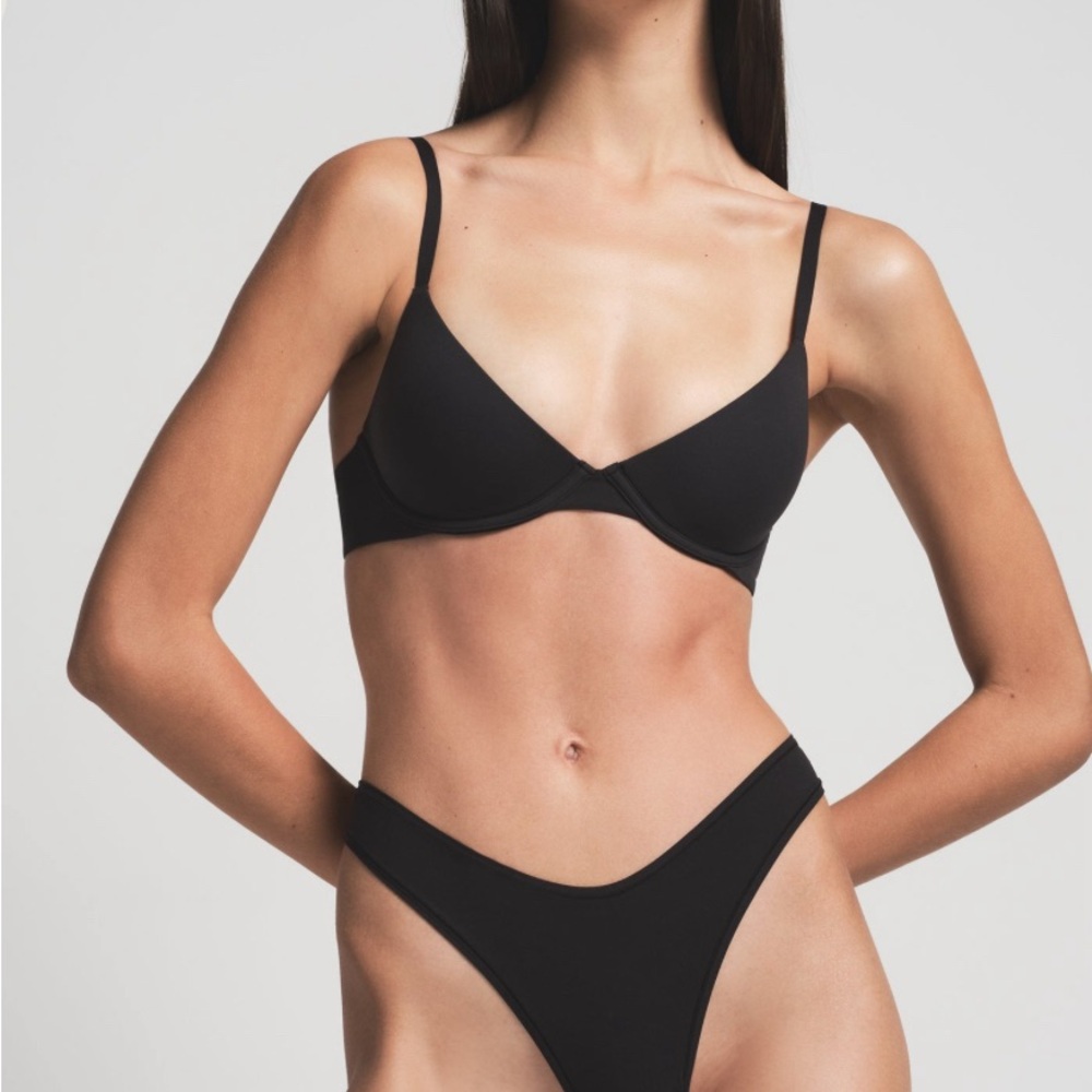 SKIMS Black Bra